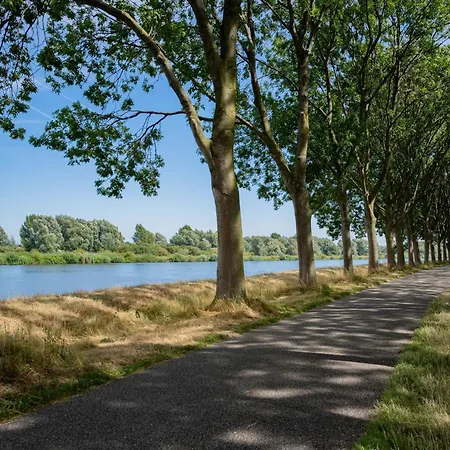 Quiet Luxury Studio, 11 Minutes From Station Affittacamere Amsterdam