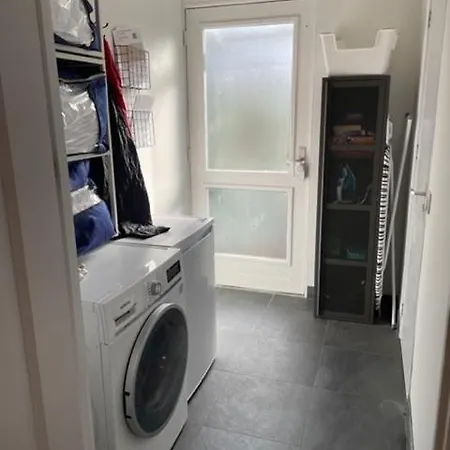 Quiet Luxury Studio, 11 Minutes From Station